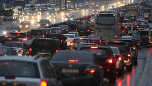Bakıda tıxac var: Avtobuslar gecikir - SİYAHI