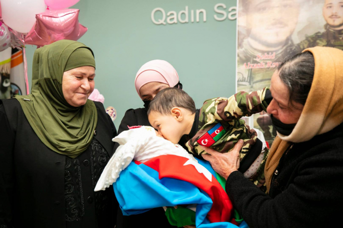 “YAŞAT” Fondu daha 2 şəhidin övladına hesab açır - FOTOLAR