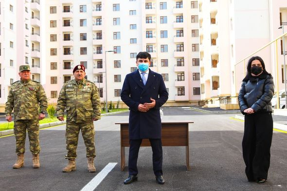 Şəhid ailələri və müharibə əlillərinə daha 50 mənzil verildi