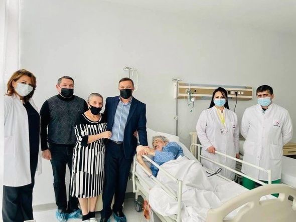 Rəmişi xəstəxanada ziyarət etdilər - FOTO