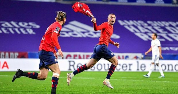 Burak Yılmaz Türkiyə Super Liqasına qayıdır