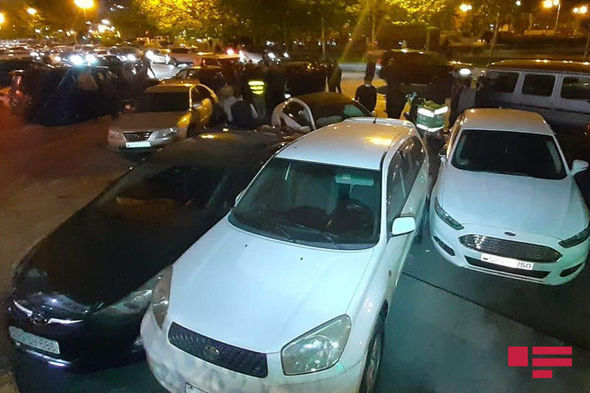 Bakıda zəncirvari qəza: Yeddi avtomobil bir-birinə çırpıldı - FOTO