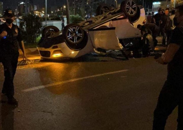 Bakıda avtomobil aşdı