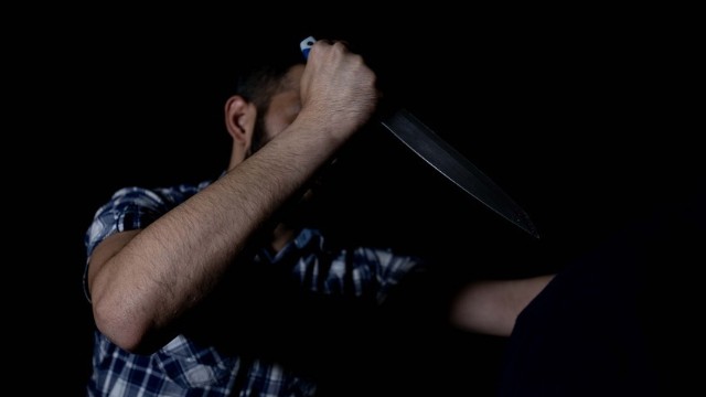 Bakıda ər və arvad bir-birini bıçaqladı