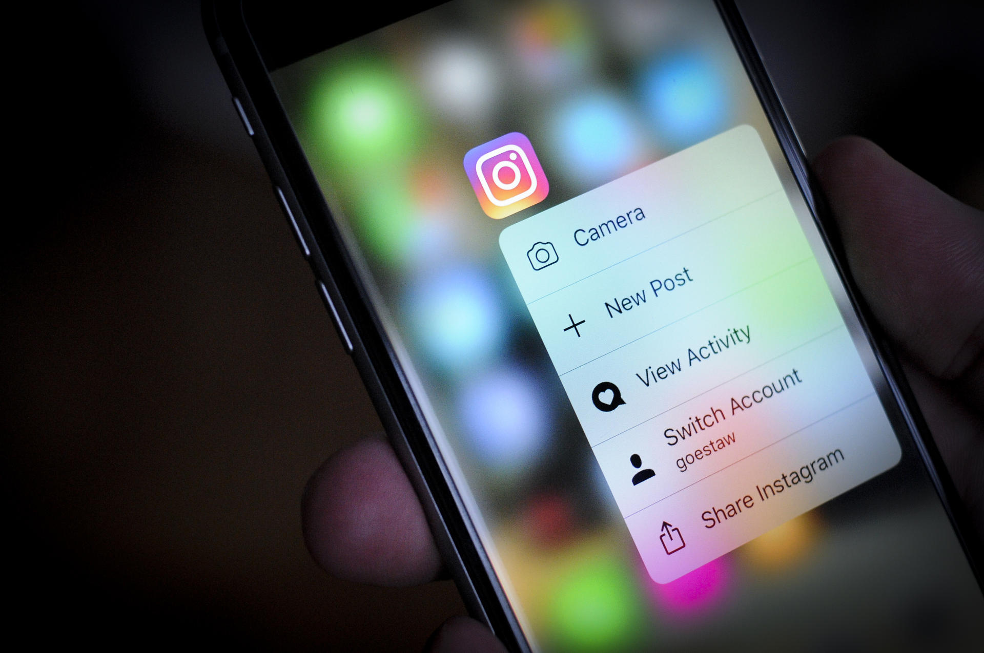 "İnstagram"ın işində problemlər yaranıb