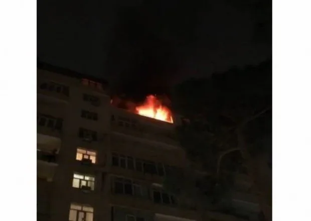 Xırdalanda çoxmərtəbəli binada YANĞIN