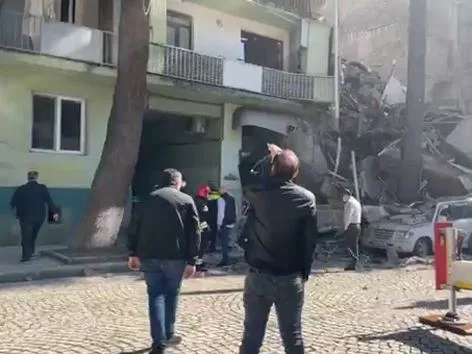 Gürcüstanda binanın çökməsinə görə üç nəfər saxlanılıb