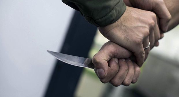 "Tik-Tok"dakı nalayiq ifadələrə görə bıçaqlanan şəxs öldü
