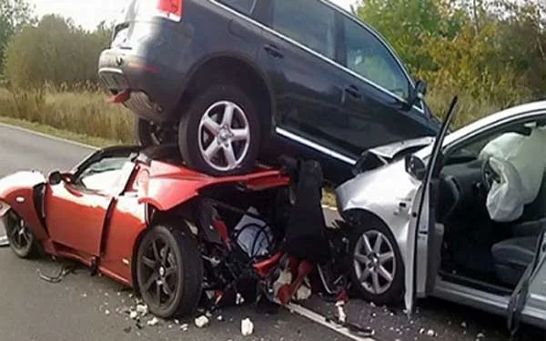 Bir ayda yol qəzalarında 52 nəfər ölüb