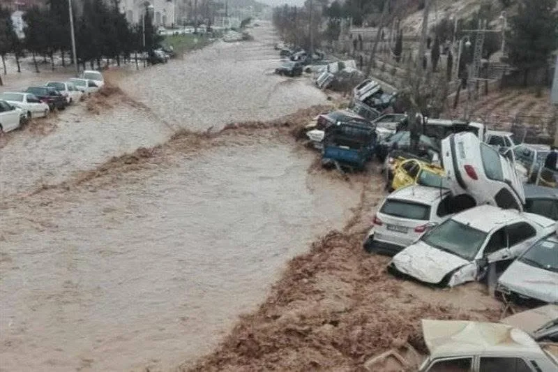 İranda daşqınlar - ölənlərin sayı artır