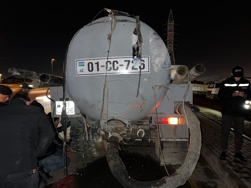 Bakıda avtobus qəzası: xəsarət alanlar var - FOTO