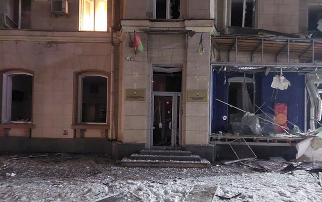 Xarkovda Azərbaycan konsulluğunun binası vuruldu - FOTOLAR