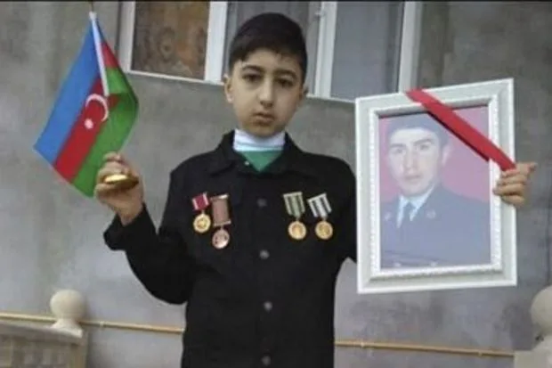 Şəhidin 13 yaşlı qardaşı vəfat etdi - FOTO