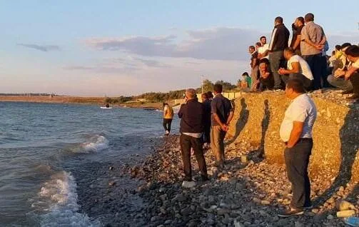 Kürdə 16 yaşlı gənc batdı