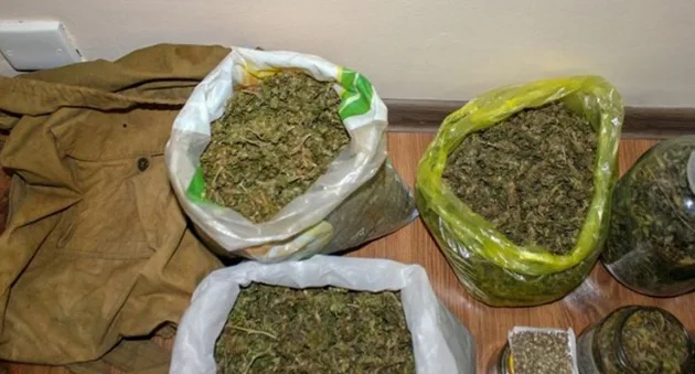 Yevlaxda narkotikə görə 10 nəfər saxlanıldı