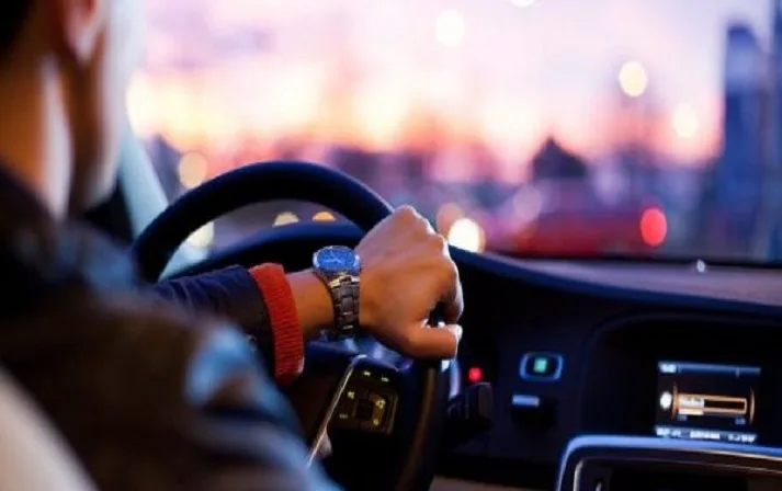 Narkotikin təsiri altında maşın sürən şəxs HƏBS EDİLDİ