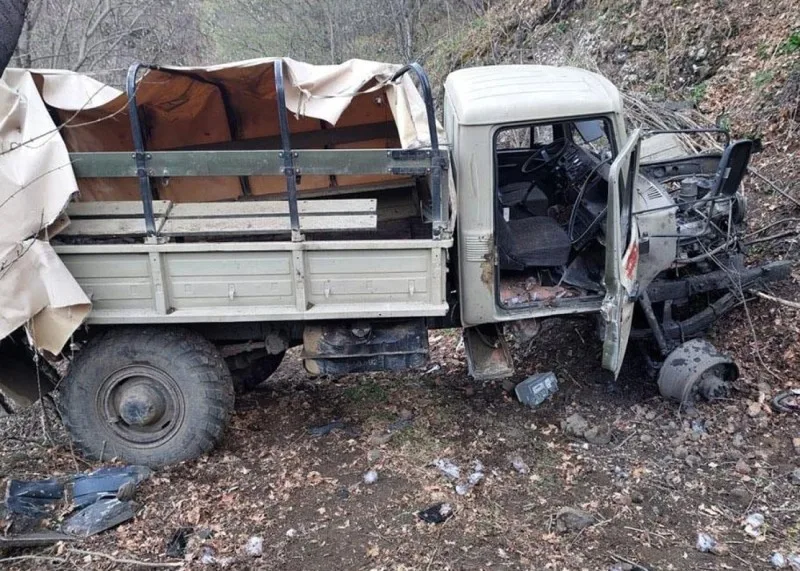 Hərbçilərimiz Ermənistanda istehsal olunan minaya düşüb - FOTOLAR