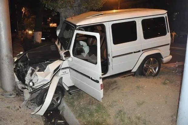 Gəncədə "Gelandewagen" aşdı - FOTOLAR