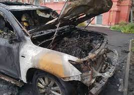 Bakıda "Lexus" yandı