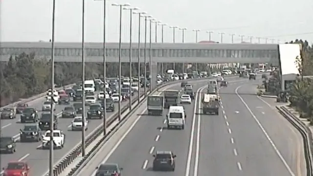 Yol qəzaları "Koroğlu" istiqamətində sıxlıq yaratdı