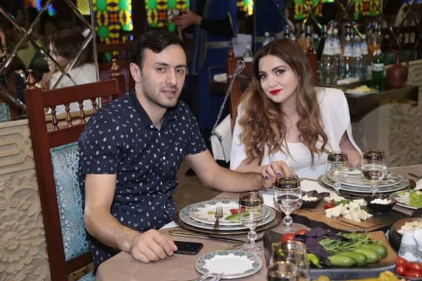 Tanınmış jurnalistin əri intihar etdi - FOTOLAR