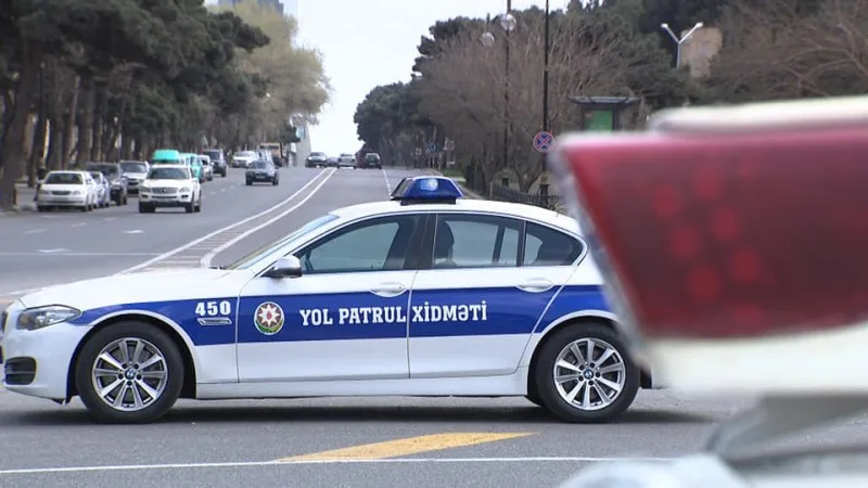 Gəncədə DYP avtomobili QƏZAYA DÜŞÜB