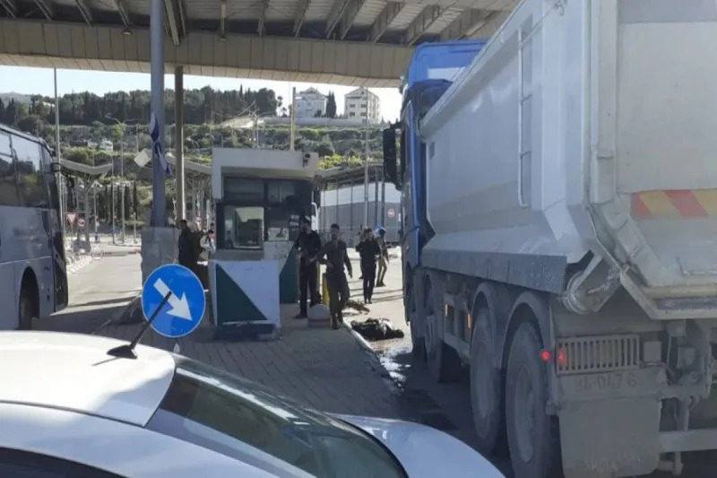 Yerusəlimdə bıçaqlı hücum nəticəsində 2 nəfər yaralanıb