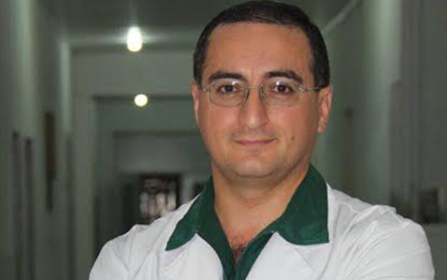 Tanınmış həkim sevgilisi ilə birlikdə arvadını döydüyü üçün işdən çıxarılıb? - AÇIQLAMA