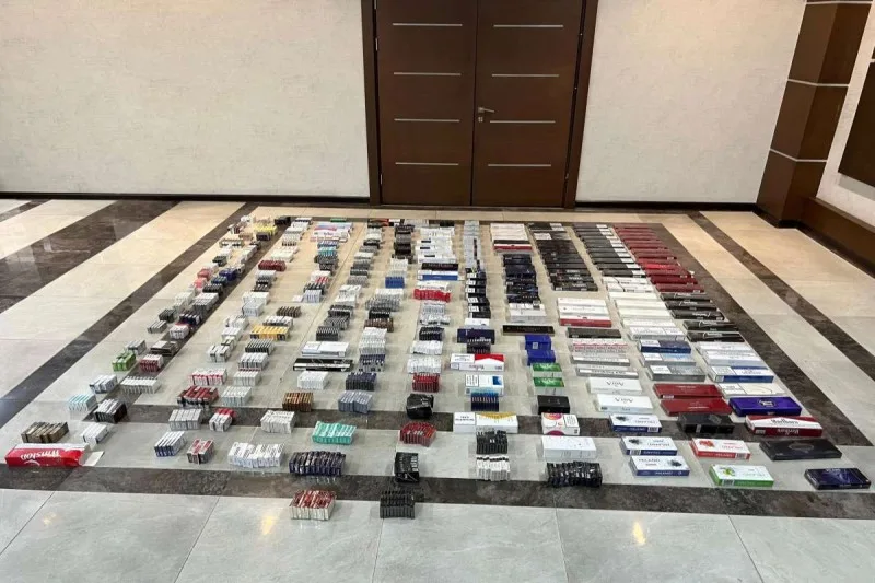 Aksiz markası olmayan 2377 qutu siqaret aşkarlanıb