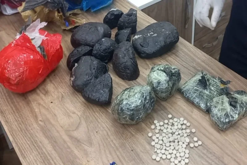 Narkokuryerdən külli miqdarda narkotik vasitələr aşkarlanıb