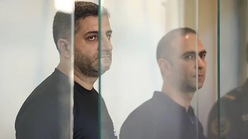 Baş direktorla müavinini üzləşdirildi - Xəstələrdən 5 manat yığılıb