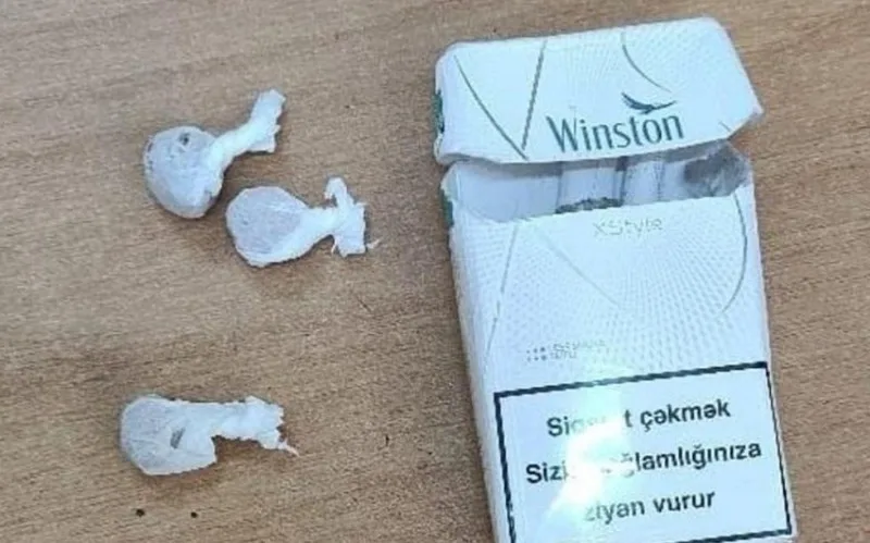 Həbsdəki qardaşına narkotik gətirməkdə şübhəli bilinən şəxs saxlanıldı