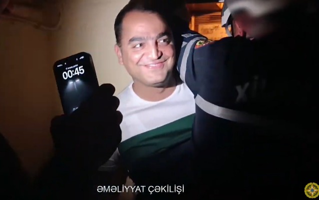 Liftdə köməksiz qalan vətəndaş belə xilas edildi - VİDEO