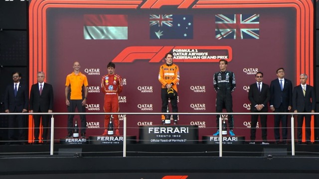 Formula 1 Azərbaycan Qran-Prisinin qalibləri mükafatlandırıldı - FOTO