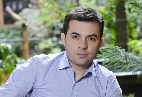 Tanınmış müğənni ilə bağlı FAKTLAR: qadın ifaçılarla... - NƏLƏR DANIŞDI