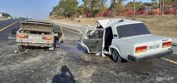 Tərtərdə üç avtomobil toqquşdu: yaralılar var