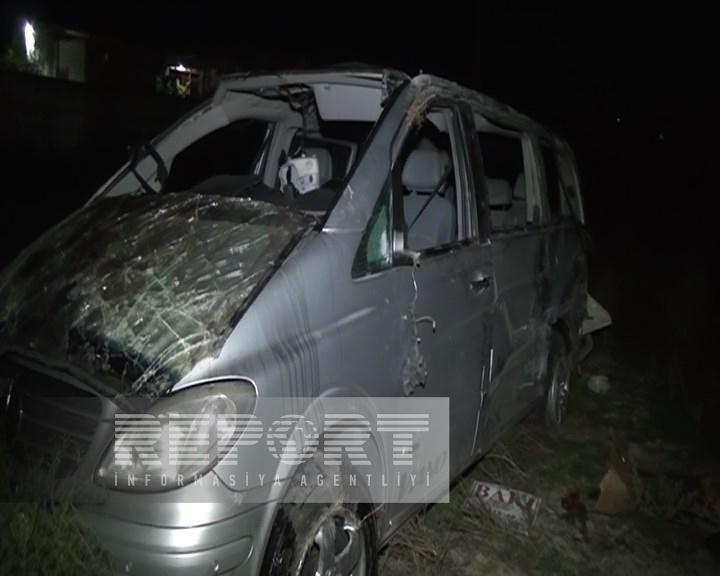 Mikroavtobus AŞDI - Ölən və xəsarət alanlar var - FOTO