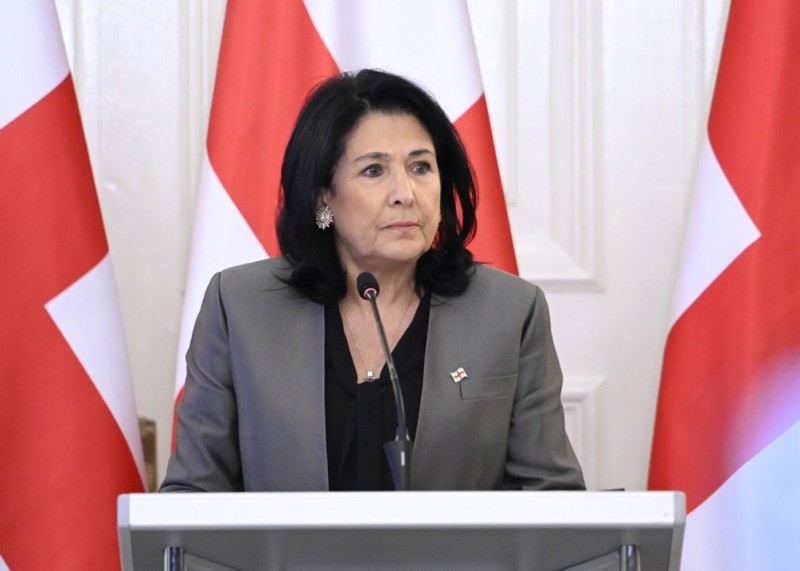 "Gürcüstanda konstitusiya çevrilişi baş verdi" - Zurabişvili