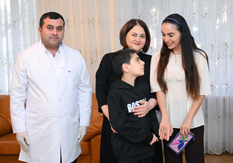 Leyla Əliyeva əlilliyi olan şəxslər üçün sosial xidmət müəssisələrini ziyarət edib - FOTOLAR