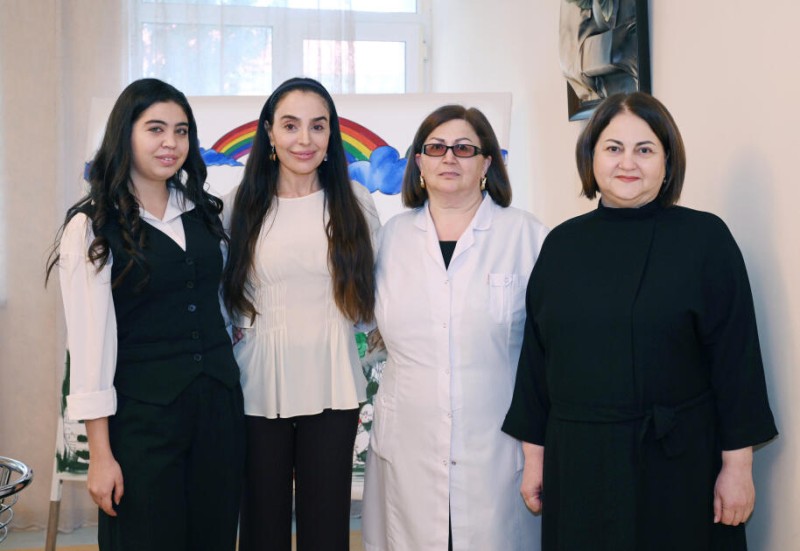 Leyla Əliyeva əlilliyi olan şəxslər üçün sosial xidmət müəssisələrini ziyarət edib - FOTOLAR