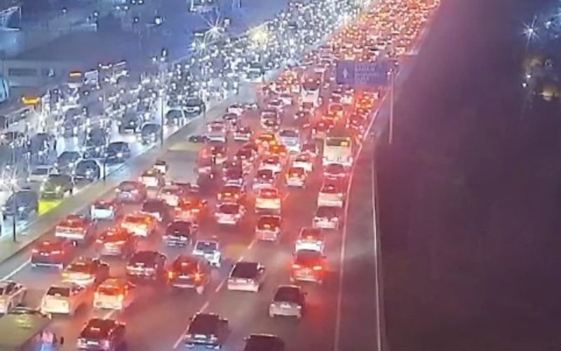 Bu yollarda tıxac var - SİYAHI