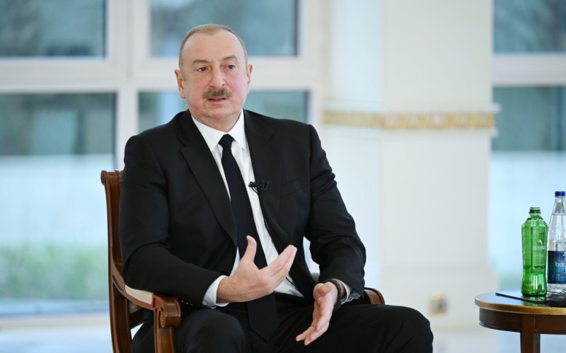 İlham Əliyev yerli televiziya kanallarına müsahibə verib - VİDEO/FOTOLAR + YENİLƏNİB