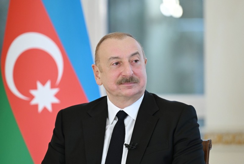İlham Əliyev yerli televiziya kanallarına müsahibə verib - VİDEO/FOTOLAR + YENİLƏNİB