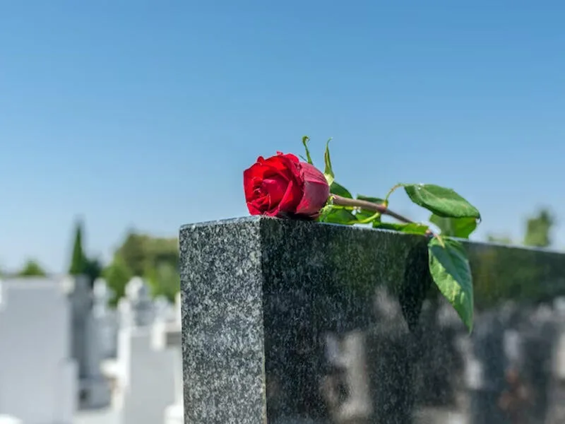 Azərbaycanda qəbiristanlıqdan oğurluq