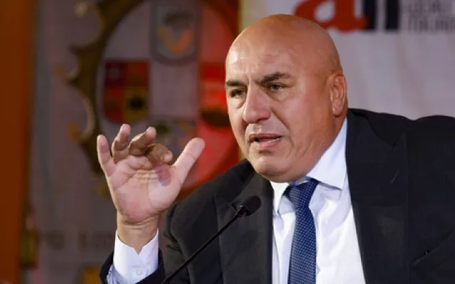 Nazirin səsindən istifadə edib milyonlar aldılar
