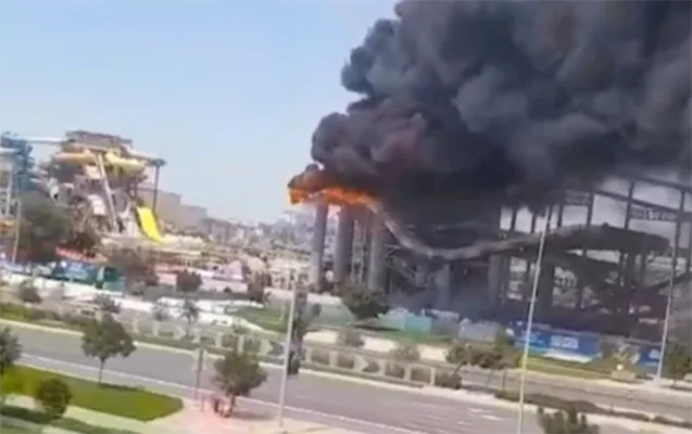 BƏƏ-də akvaparkda güclü yanğın olub - Video