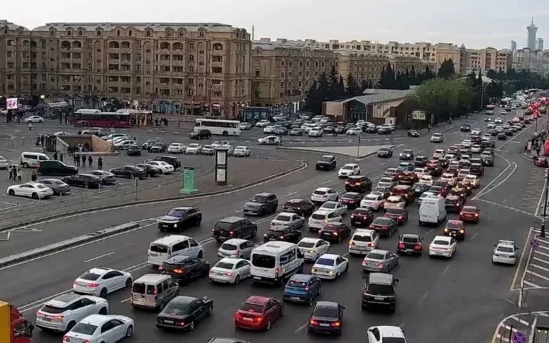 SÜRÜCÜLƏRİN NƏZƏRİNƏ: Bu yollarda tıxac var - SİYAHI