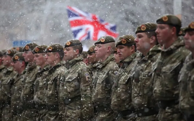 Britaniya 5 il müddətinə Ukraynada qoşun yerləşdirə bilər