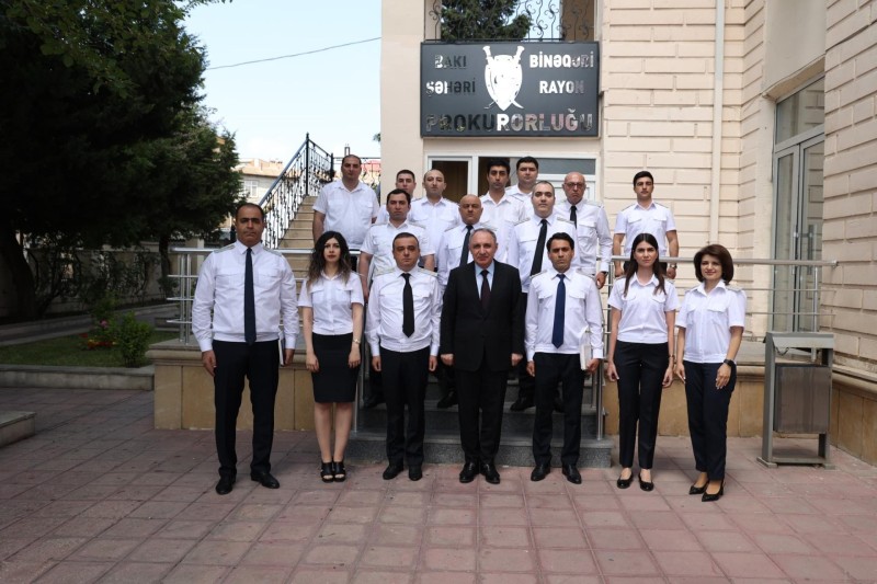 Kamran Əliyev Binəqədidə vətəndaşları qəbul edib