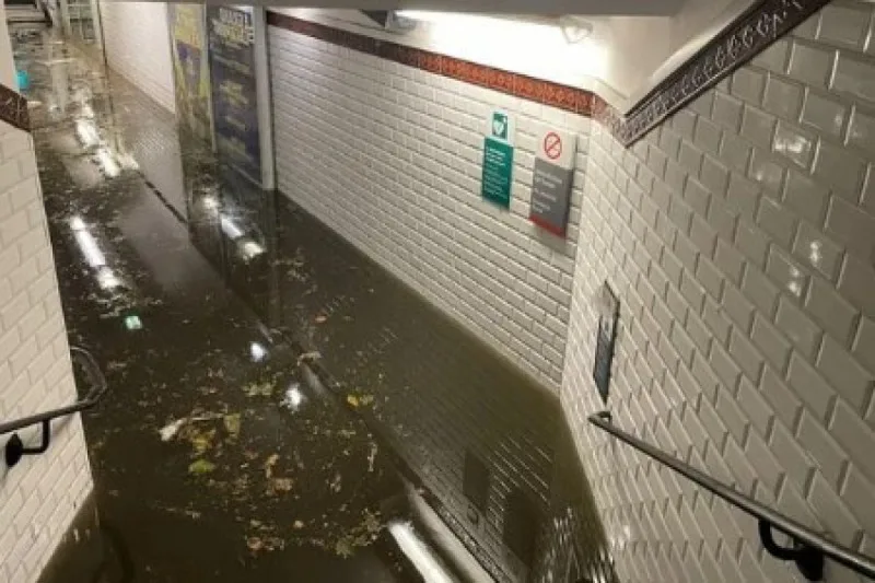 Parisin bir neçə metro stansiyası su altında qalıb
